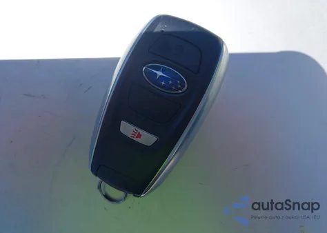 2015 Subaru Outback 2.5I Limited z USA, uszkodzony, nr VIN 4S4BSBLC8F3324840